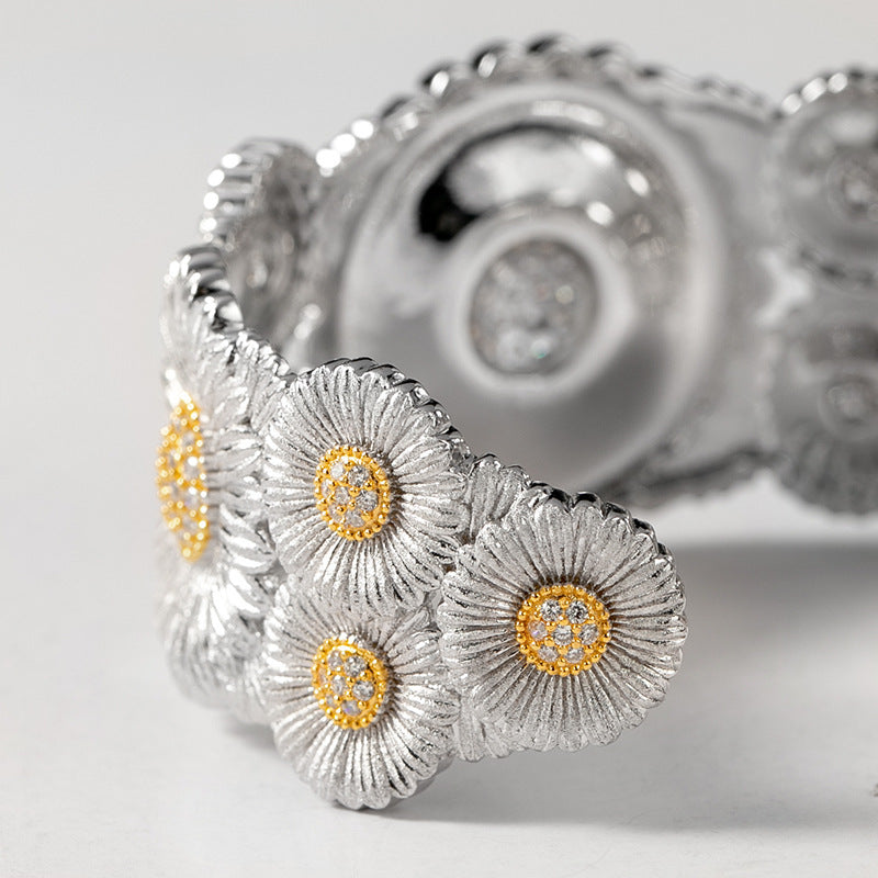 Vintage-Inspired Silver Bracelet with Gold-Plated Daisies and Semi-Precious Stones