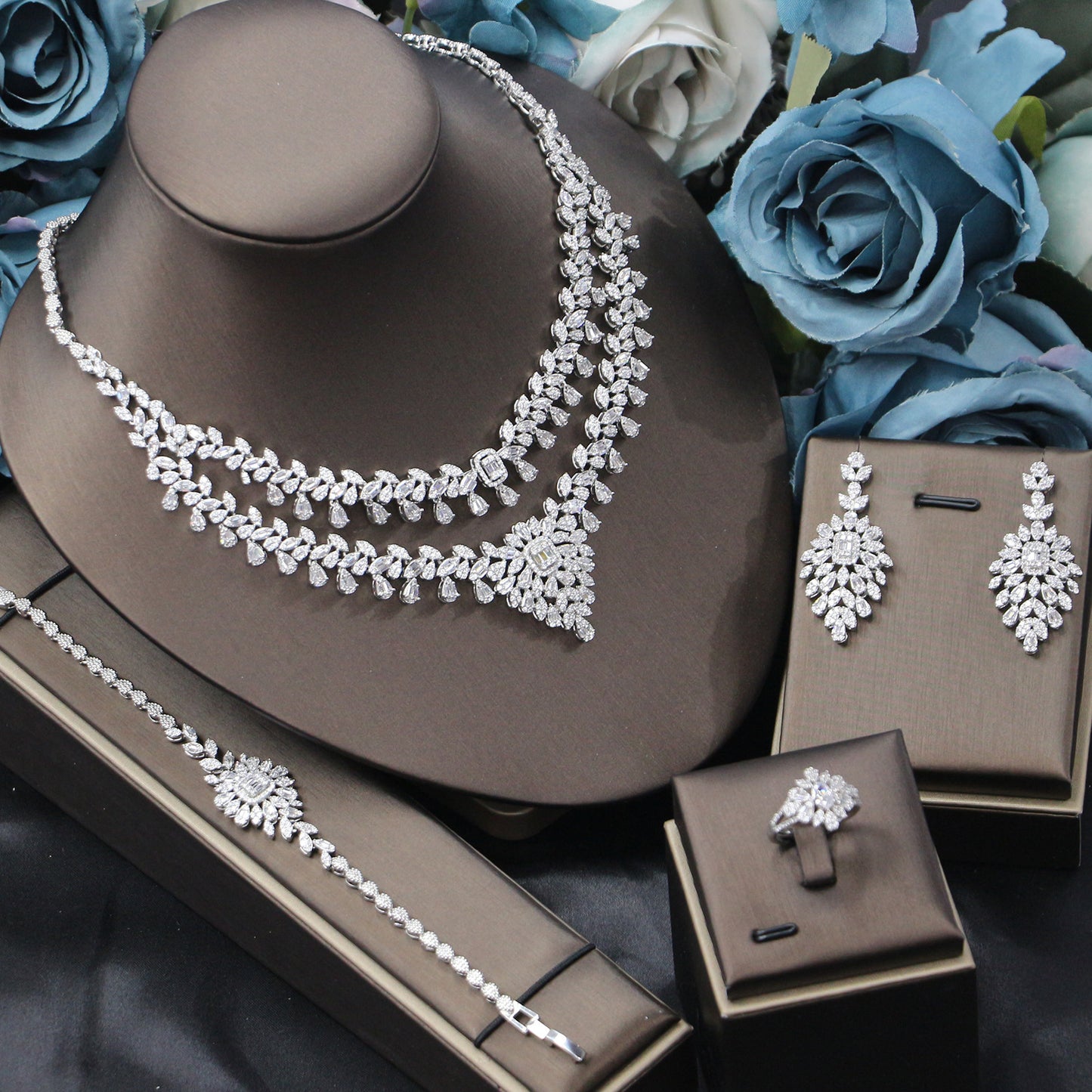 Bridal Plant and Flower Motifs Four-piece Set