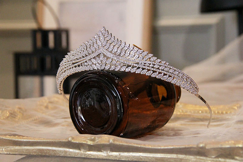 Zircon Crown