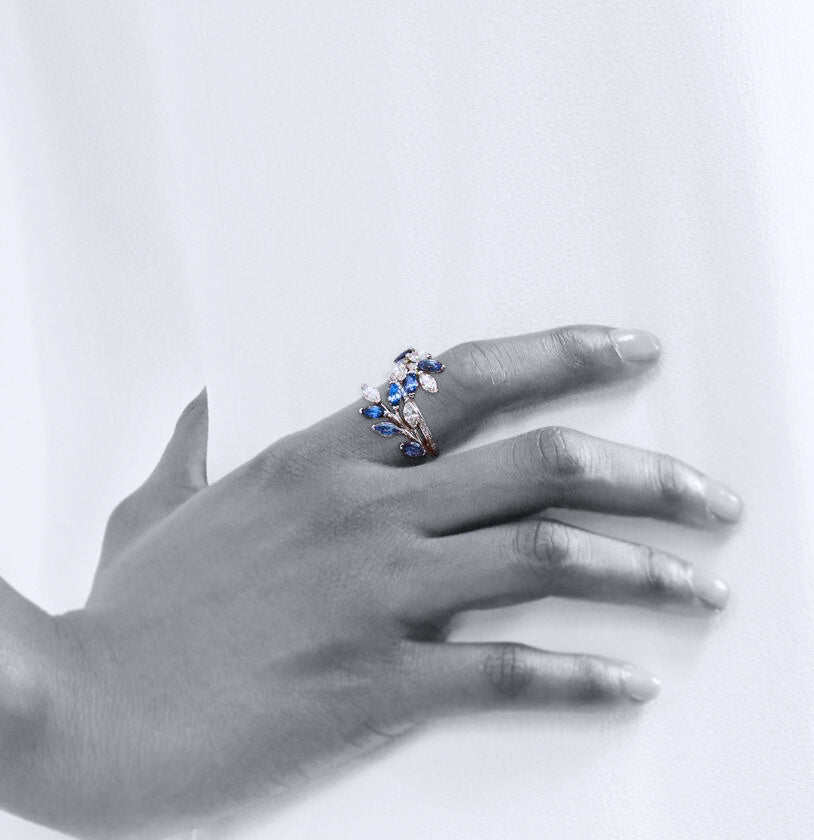 Elegant Silver Jewelry Ring - Adjustable Sizes